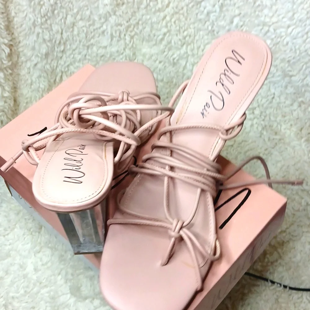 Wild Pair String/Tie Up Wedges